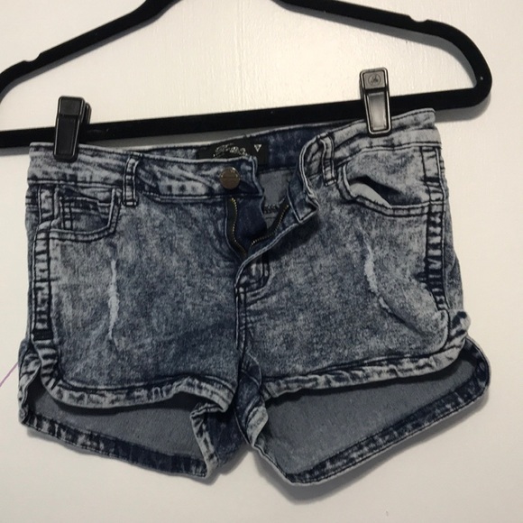 Jean shorts - Picture 1 of 5